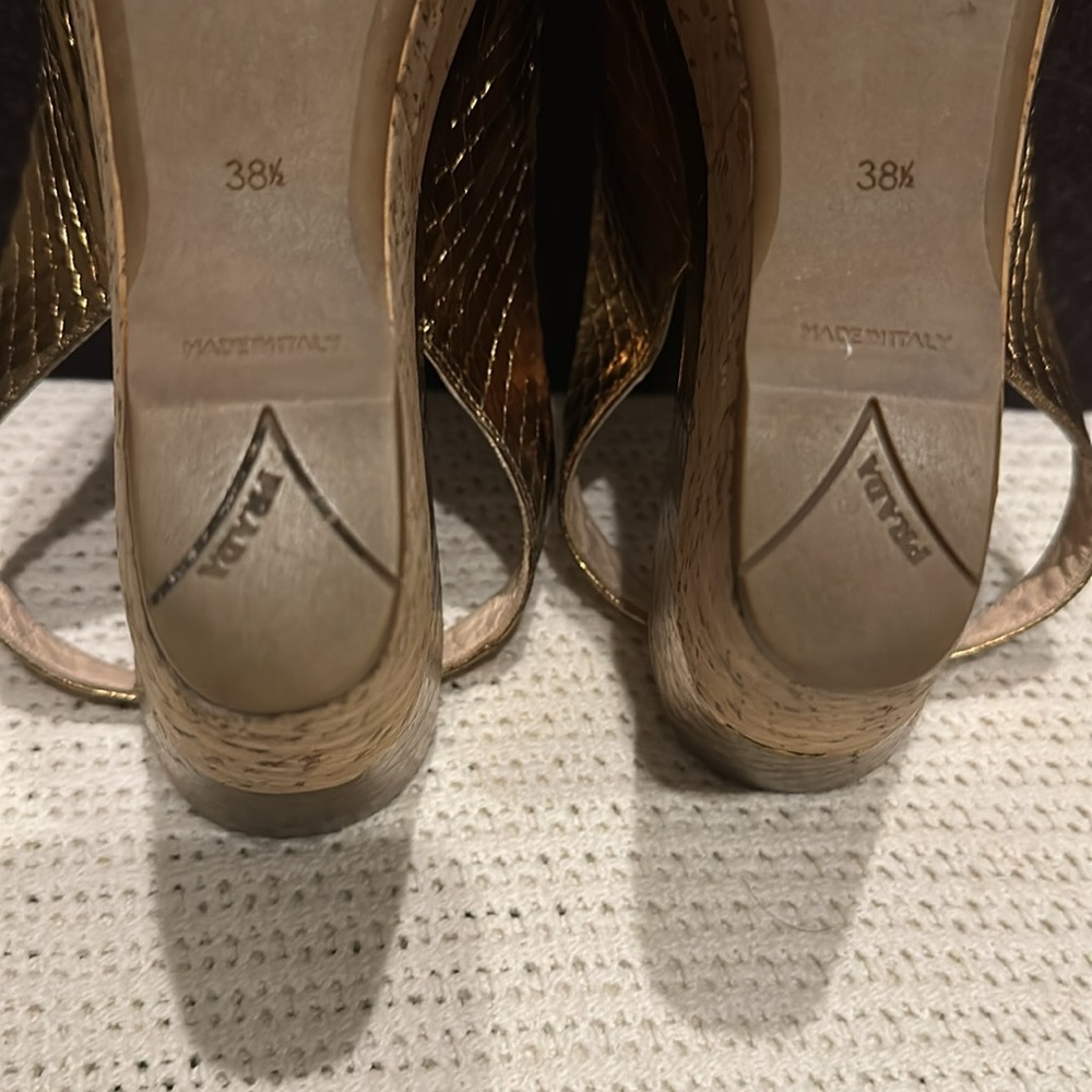 [PRADA] Gold Slingback Wedge Sandals - Picture 5 of 13